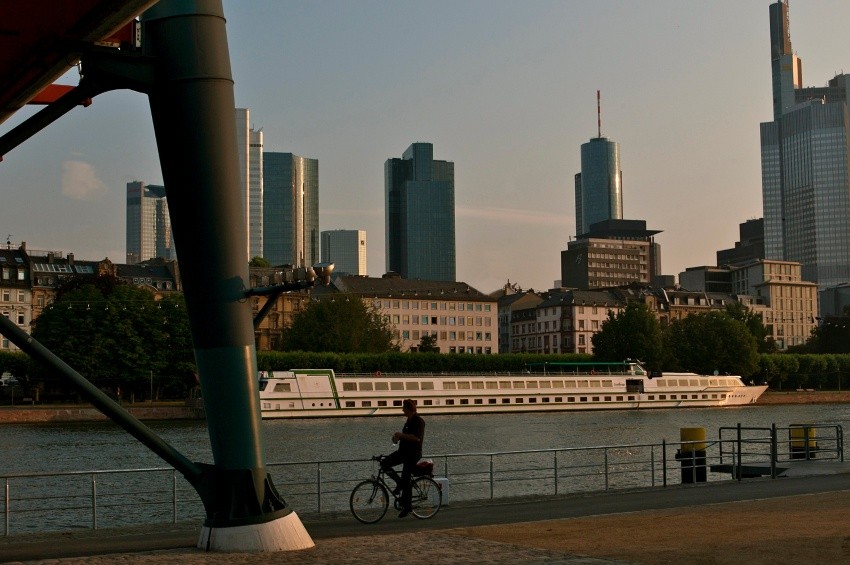 Frankfurt: Mainhattan Y La Main Tower