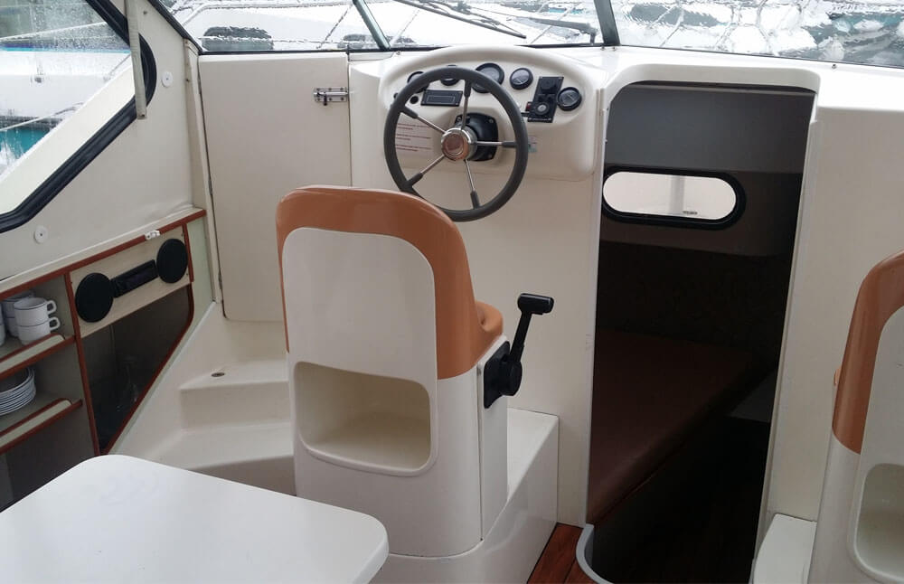 Barco alquiler Confort 900 DP