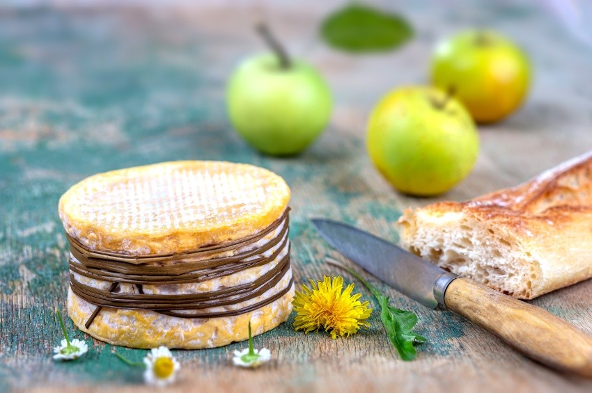 Descubrimiento Gastronómico Del País De Auge: Quesos Y Manzanas