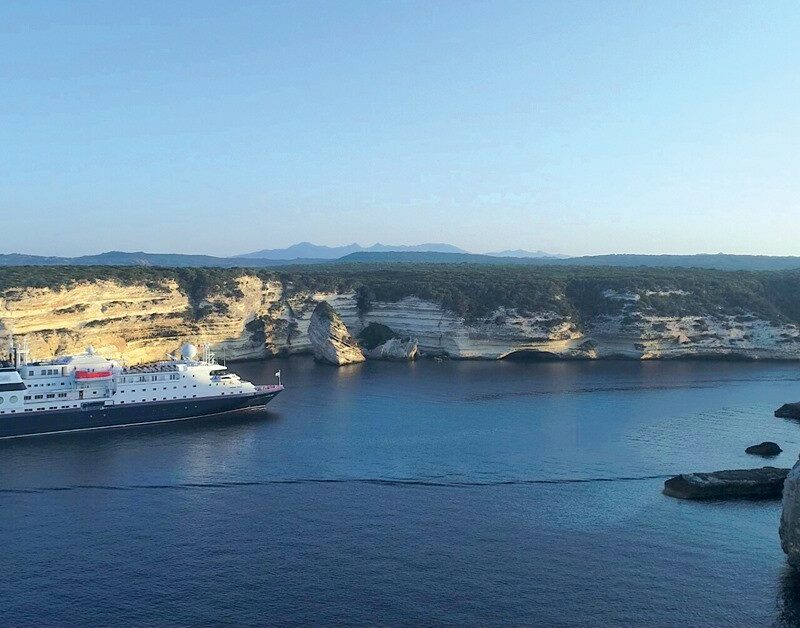 Gran tour de Córcega desde Niza, exclusividad marítima