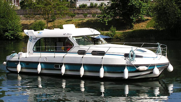 Barco Alquiler Sedan 1160