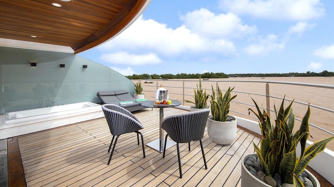 Owner’s Suite - Ms Emerald Harmony