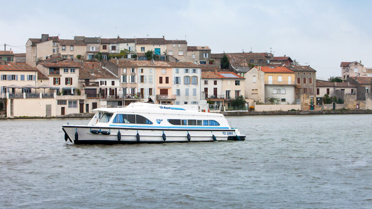 Alquiler de Barcos Fluviales