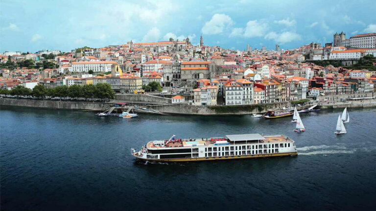 Amavida Barco Fluvial