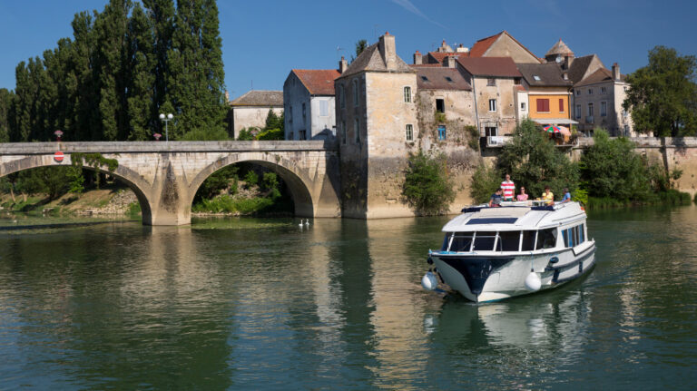 Barco de alquiler Franco Condado Francia Le Boat