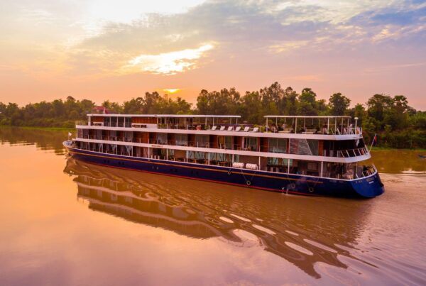 Un crucero de lujo por el legendario Mekong