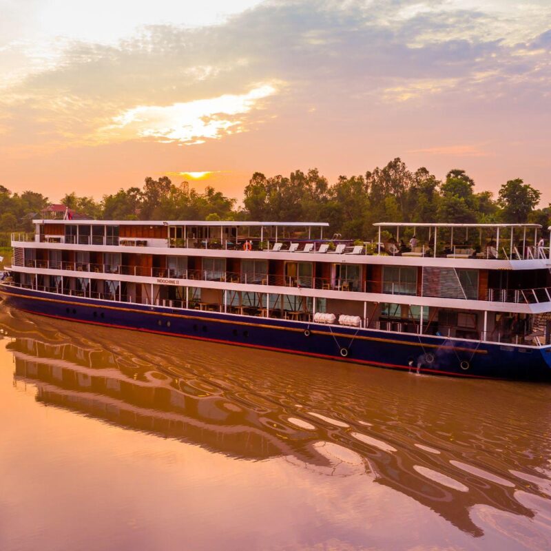 Un crucero de lujo por el legendario Mekong