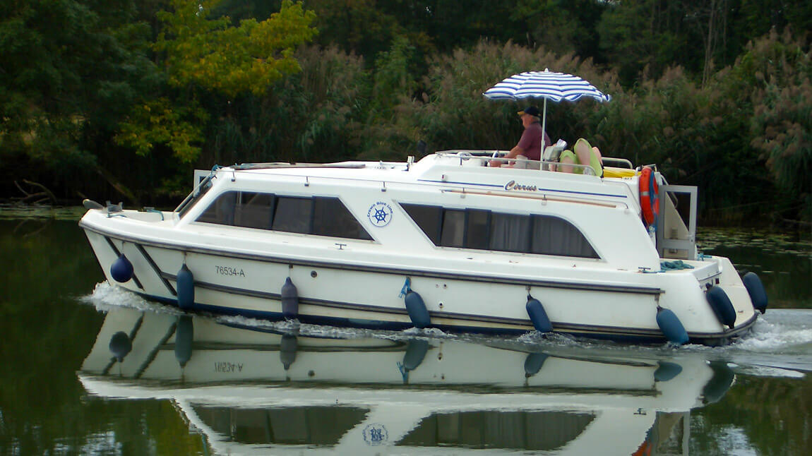 Barco Alquiler Cirrus B