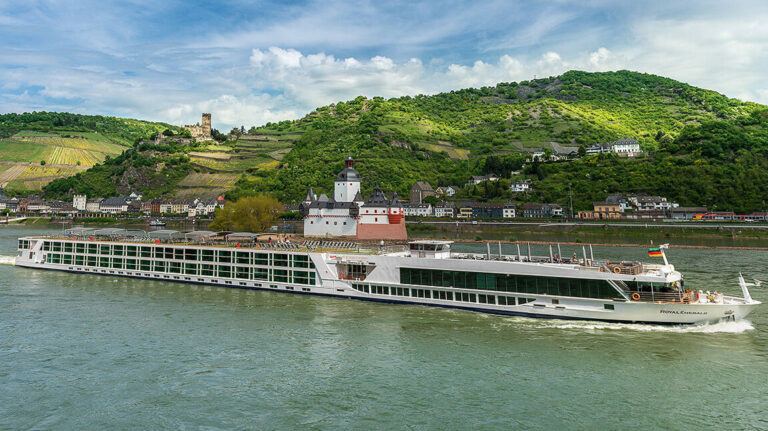 barco royal emerald