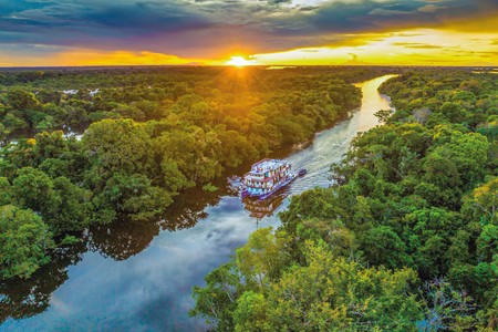 crucero fluvial por el Amazonas