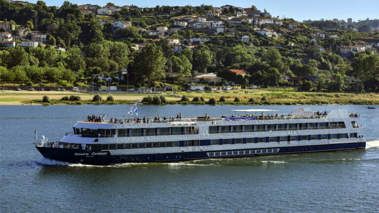 Douro Cruiser Crucero en navegacion