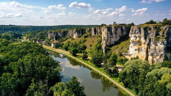 Barcos de alquiler en el Valle del Loira y Canal de Nivernais