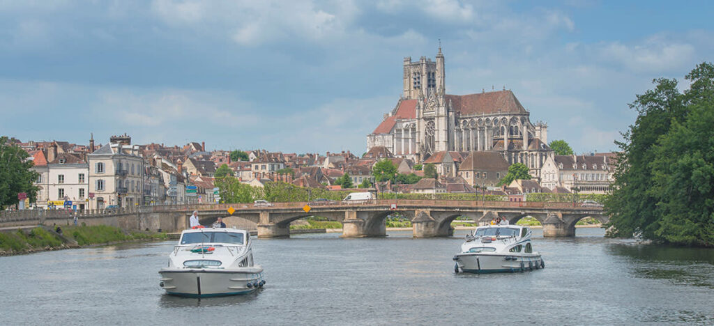 caprice_auxerre_leboat_glg_0