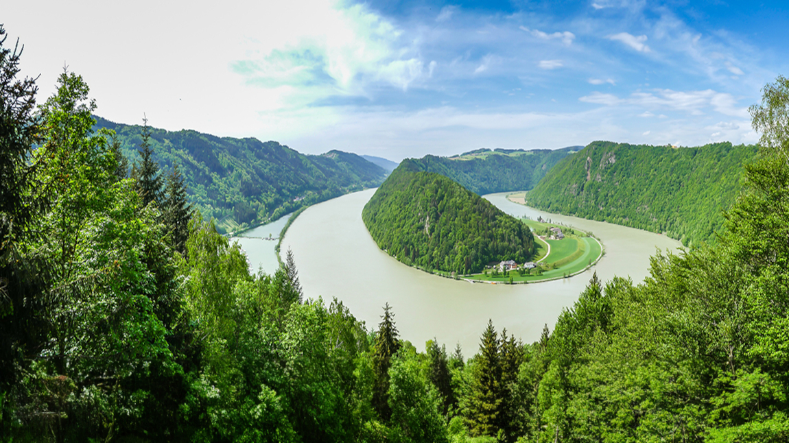 Cruceros Fluviales Sostenibles: El Compromiso Verde de CroisiEurope