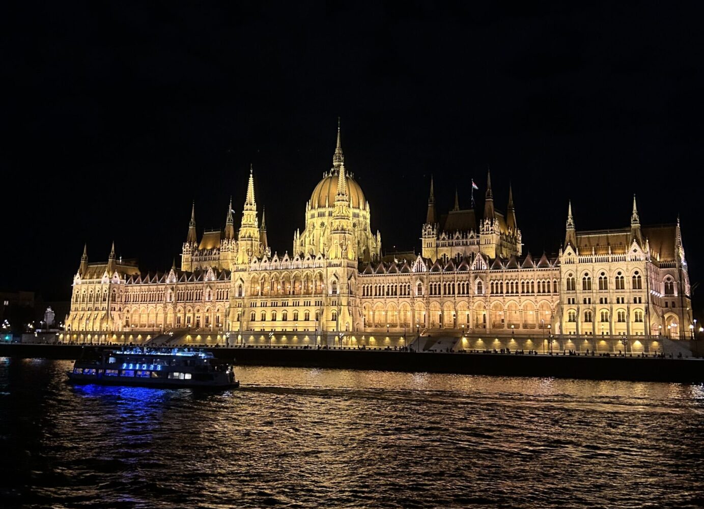 Budapest, Parlamento Iluminado