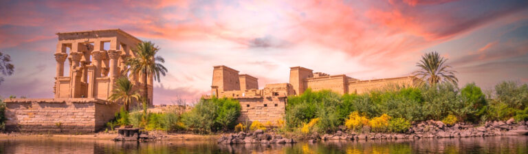 Barcos Fluviales por el Nilo