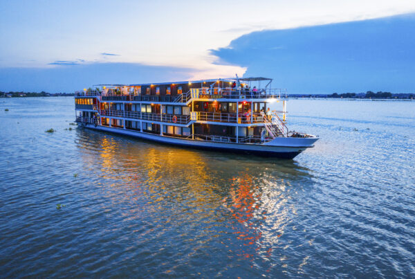 río Mekong al amanecer