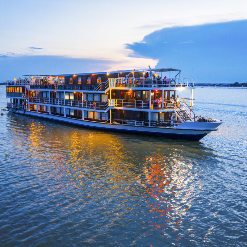 río Mekong al amanecer