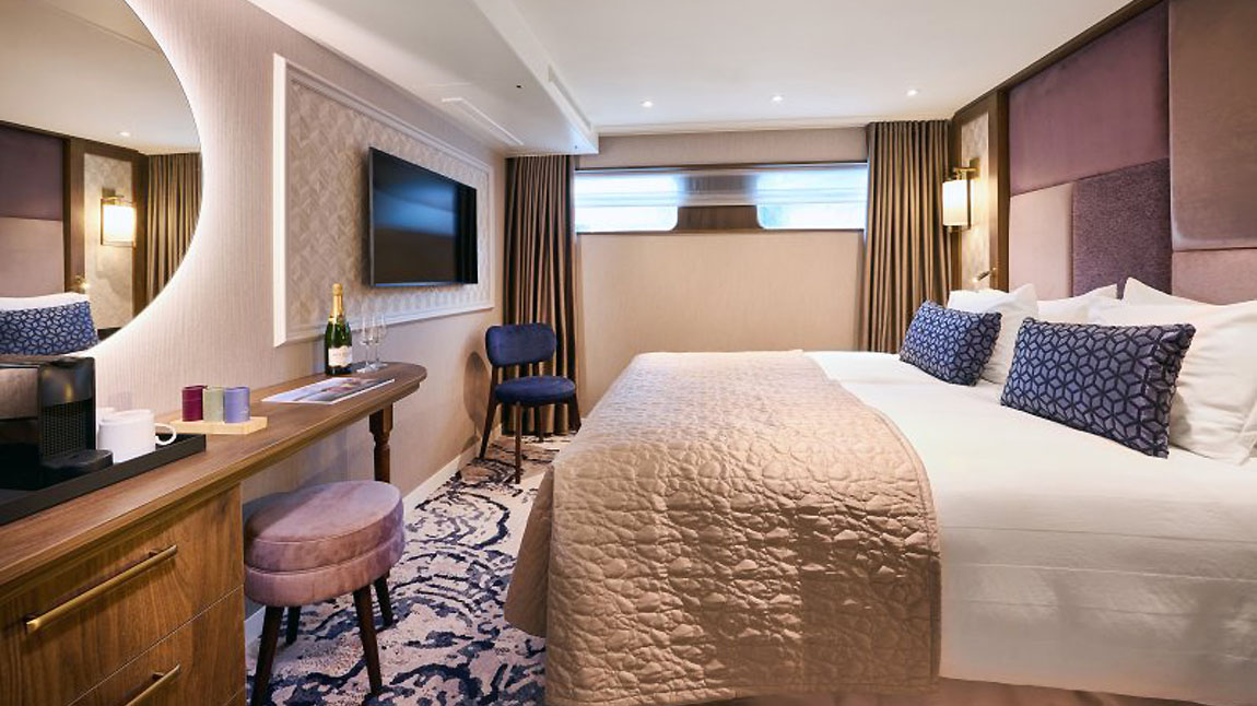 Double Cabin Emerald