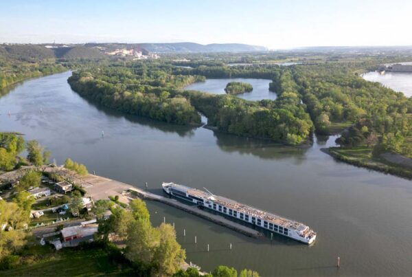 Riverside Ravel Viviers
